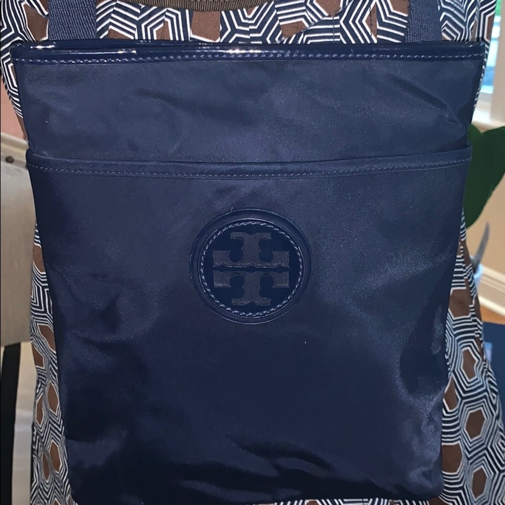 TORY BURCH NAVY NYLON CROSSBODY BAG WITH DJ NWOT